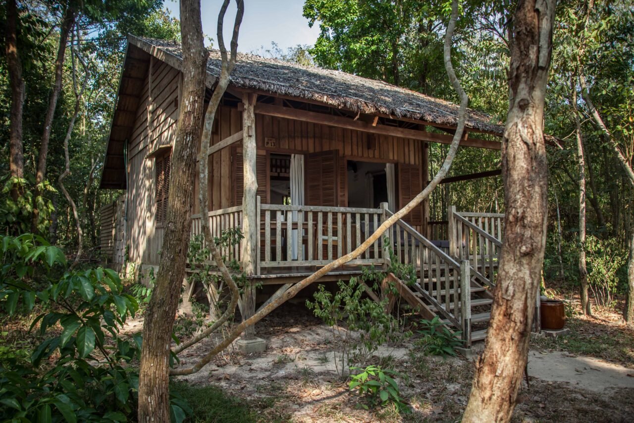 BEDROOM & BUNGALOWS (8)